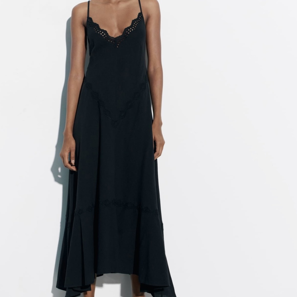Zara limited edition voluminous cotton dress you cannot miss